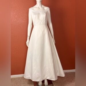 VENUS Informals White Sleeveless wedding Dress 12